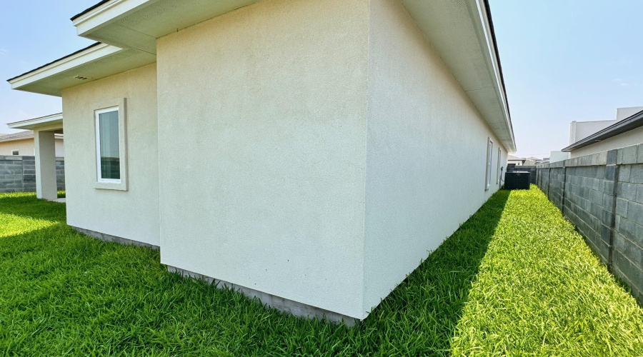 1405 Eagles LN, LAREDO, Texas 78045, 3 Bedrooms Bedrooms, 5 Rooms Rooms,2 BathroomsBathrooms,Residential,For Rent,1405 Eagles LN,20261781