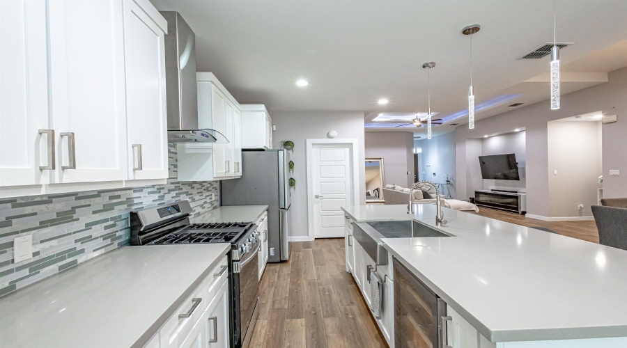 511 Prado Dr, Laredo, Texas 78045, 4 Bedrooms Bedrooms, 7 Rooms Rooms,2 BathroomsBathrooms,Residential,For Sale,511 Prado Dr,20261783