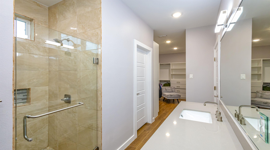 511 Prado Dr, Laredo, Texas 78045, 4 Bedrooms Bedrooms, 7 Rooms Rooms,2 BathroomsBathrooms,Residential,For Sale,511 Prado Dr,20261783