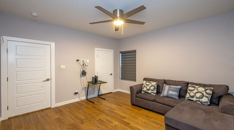 511 Prado Dr, Laredo, Texas 78045, 4 Bedrooms Bedrooms, 7 Rooms Rooms,2 BathroomsBathrooms,Residential,For Sale,511 Prado Dr,20261783