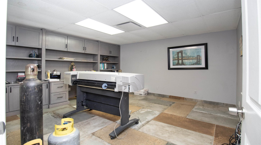 1401 Guatemozin St, Laredo, Texas 78040, 1 Bedroom Bedrooms, ,4 BathroomsBathrooms,Commercial/industrial,For Sale,1401 Guatemozin St,20261794