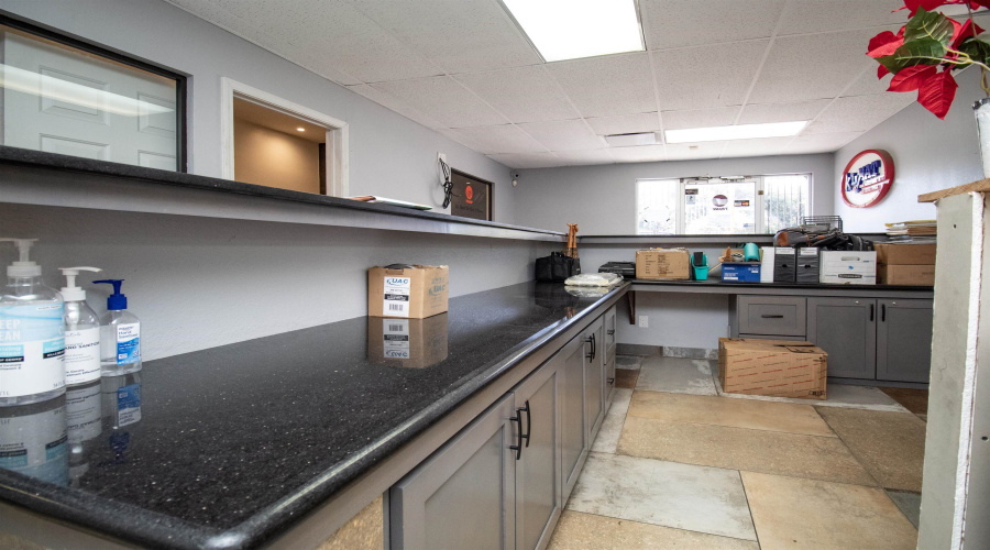 1401 Guatemozin St, Laredo, Texas 78040, 1 Bedroom Bedrooms, ,4 BathroomsBathrooms,Commercial/industrial,For Sale,1401 Guatemozin St,20261794