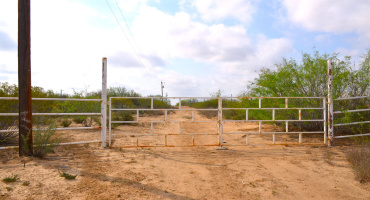 229 Four Point Rd., LAREDO, Texas 78045, ,Land,For Sale,229 Four Point Rd.,20261797