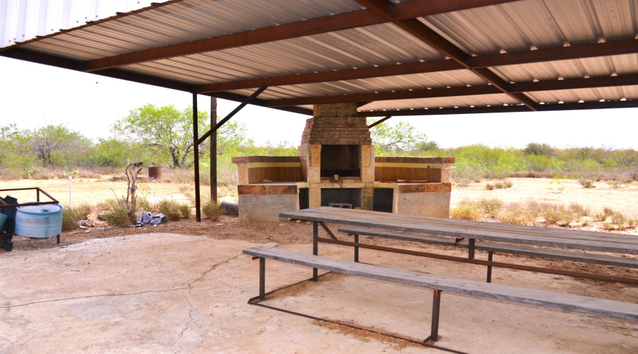 229 Four Point Rd., LAREDO, Texas 78045, ,Land,For Sale,229 Four Point Rd.,20261797