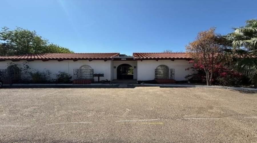 1717 Clark Blvd, Laredo, Texas 78043, 2 Bedrooms Bedrooms, 5 Rooms Rooms,3 BathroomsBathrooms,Residential,For Rent,1717 Clark Blvd,20261396