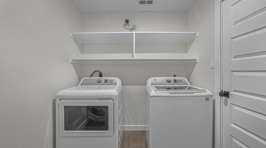 9812 Caddo Loop, Laredo, Texas 78045, 4 Bedrooms Bedrooms, 4 Rooms Rooms,2 BathroomsBathrooms,Residential,For Rent,9812 Caddo Loop,20261792