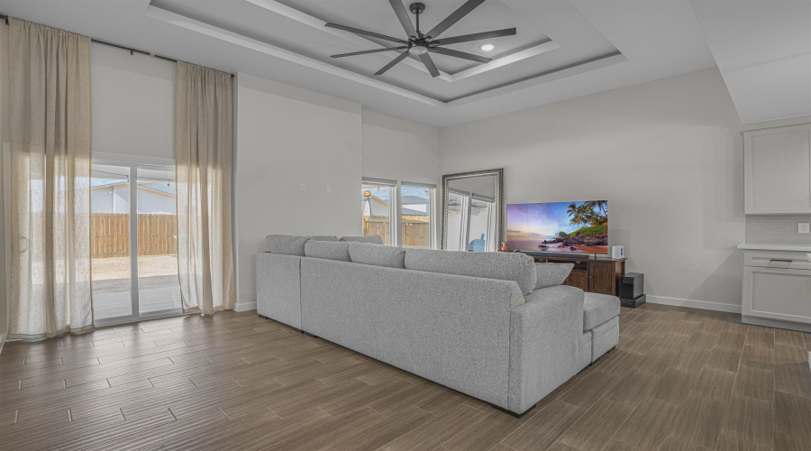 9812 Caddo Loop, Laredo, Texas 78045, 4 Bedrooms Bedrooms, 4 Rooms Rooms,2 BathroomsBathrooms,Residential,For Rent,9812 Caddo Loop,20261792