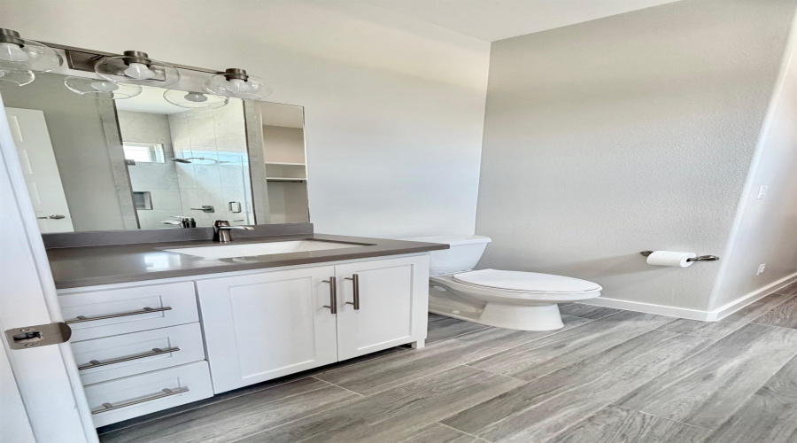 2520 Chicharito St., Laredo, Texas 78041, 3 Bedrooms Bedrooms, 8 Rooms Rooms,3 BathroomsBathrooms,Residential,For Sale,2520 Chicharito St.,20261799