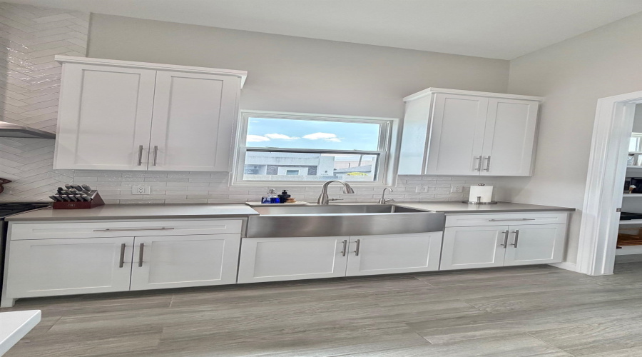 2520 Chicharito St., Laredo, Texas 78041, 3 Bedrooms Bedrooms, 8 Rooms Rooms,3 BathroomsBathrooms,Residential,For Sale,2520 Chicharito St.,20261799