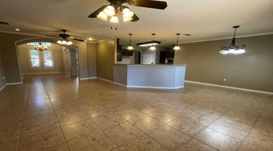 10606 Cabo Wabo Dr, LAREDO, Texas 78045, 4 Bedrooms Bedrooms, 8 Rooms Rooms,3 BathroomsBathrooms,Residential,For Rent,10606 Cabo Wabo Dr,20261800