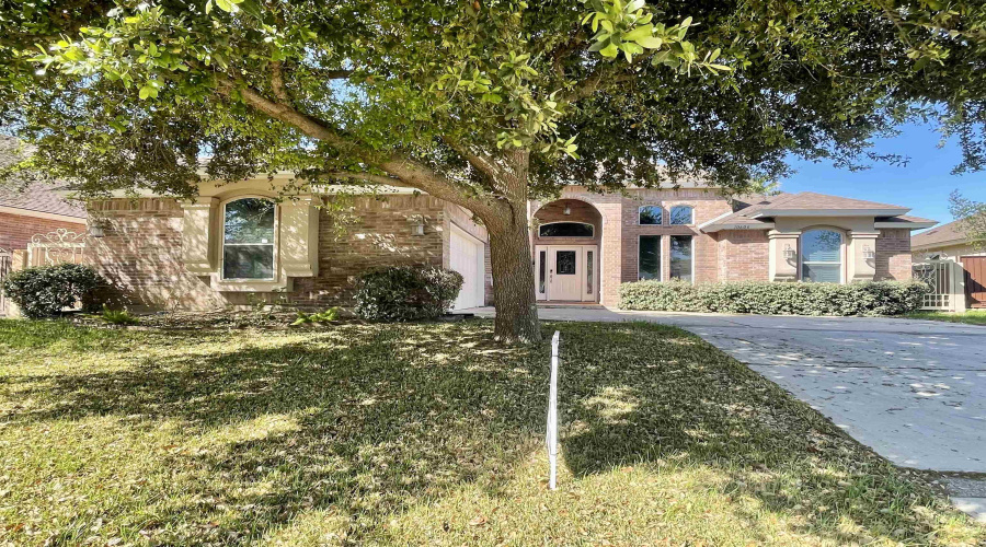 10606 Cabo Wabo Dr, LAREDO, Texas 78045, 4 Bedrooms Bedrooms, 8 Rooms Rooms,3 BathroomsBathrooms,Residential,For Sale,10606 Cabo Wabo Dr,20261801