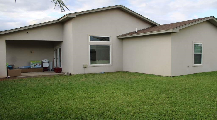 411 Glen Cook Dr., Laredo, Texas 78041-6469, 4 Bedrooms Bedrooms, 8 Rooms Rooms,3 BathroomsBathrooms,Residential,For Sale,411 Glen Cook Dr.,20261802