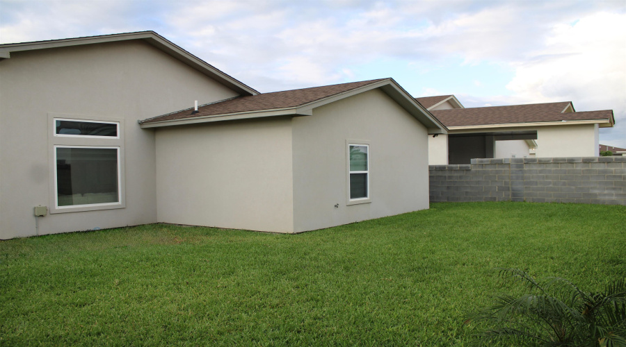 411 Glen Cook Dr., Laredo, Texas 78041-6469, 4 Bedrooms Bedrooms, 8 Rooms Rooms,3 BathroomsBathrooms,Residential,For Sale,411 Glen Cook Dr.,20261802