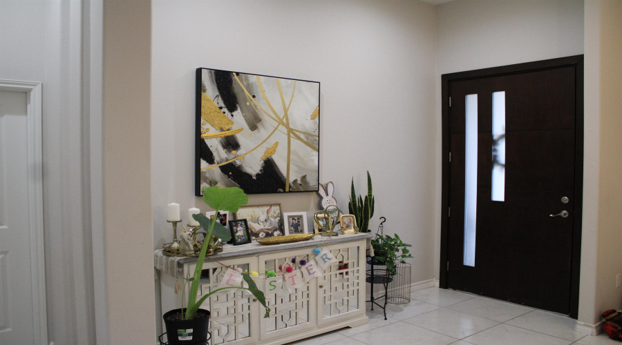 411 Glen Cook Dr., Laredo, Texas 78041-6469, 4 Bedrooms Bedrooms, 8 Rooms Rooms,3 BathroomsBathrooms,Residential,For Sale,411 Glen Cook Dr.,20261802