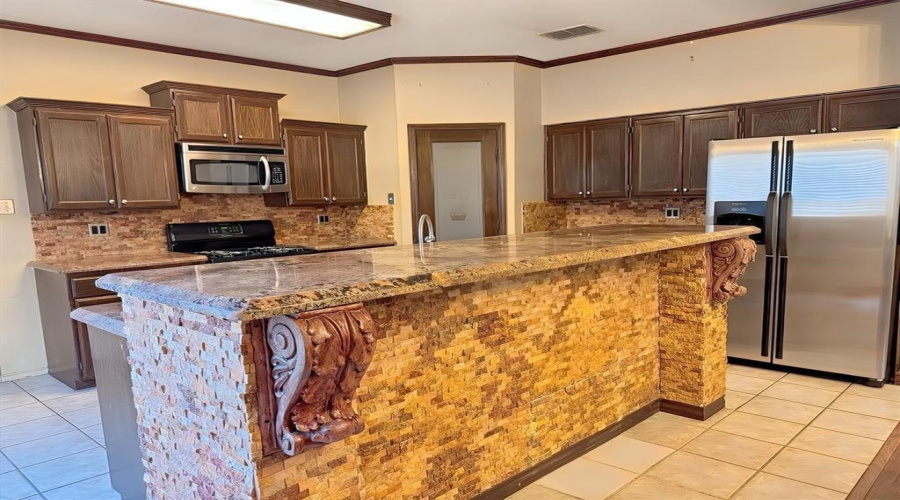 9010 Yale St, LAREDO, Texas 78045, 3 Bedrooms Bedrooms, 4 Rooms Rooms,2 BathroomsBathrooms,Residential,For Rent,9010 Yale St,20261803