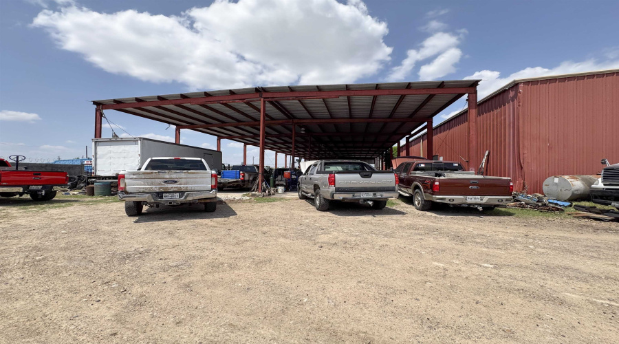 5103 E U.S. Hwy 59, Laredo, Texas 78043, 1 Bedroom Bedrooms, ,3 BathroomsBathrooms,Commercial/industrial,For Sale,5103 E U.S. Hwy 59,20261819