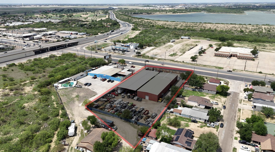 5103 E U.S. Hwy 59, Laredo, Texas 78043, 1 Bedroom Bedrooms, ,3 BathroomsBathrooms,Commercial/industrial,For Sale,5103 E U.S. Hwy 59,20261819