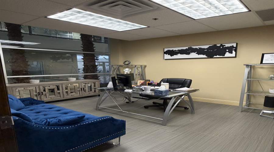 6999 McPherson Dr, Laredo Tx, Texas 78045, 21 Rooms Rooms,2 BathroomsBathrooms,Commercial retail/office,For Sale,6999 McPherson Dr,20261818