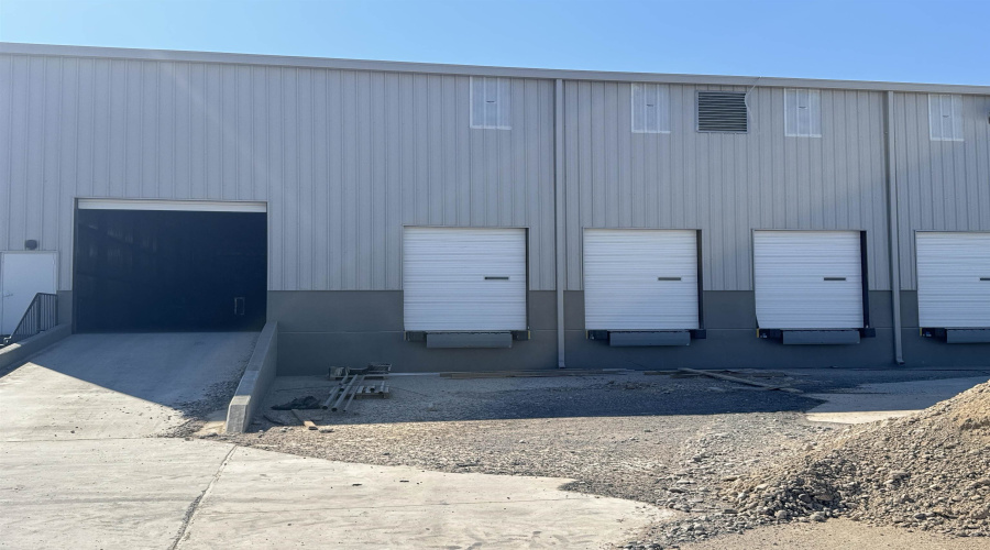 18725 World Trade Center Lp, Laredo, Texas 78045-8975, 1 Bedroom Bedrooms, 11 Rooms Rooms,2 BathroomsBathrooms,Commercial/industrial,For Rent,18725 World Trade Center Lp,20261823