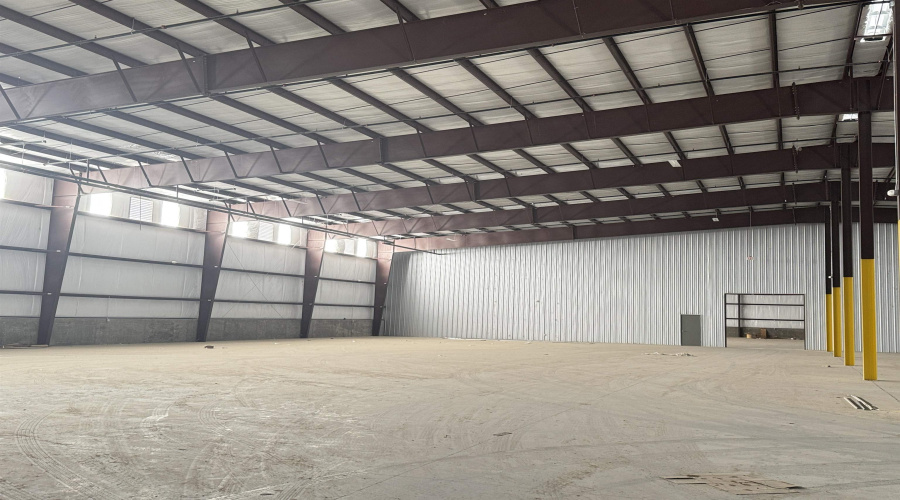 18725 World Trade Center Lp, Laredo, Texas 78045-8975, 1 Bedroom Bedrooms, 11 Rooms Rooms,2 BathroomsBathrooms,Commercial/industrial,For Rent,18725 World Trade Center Lp,20261823