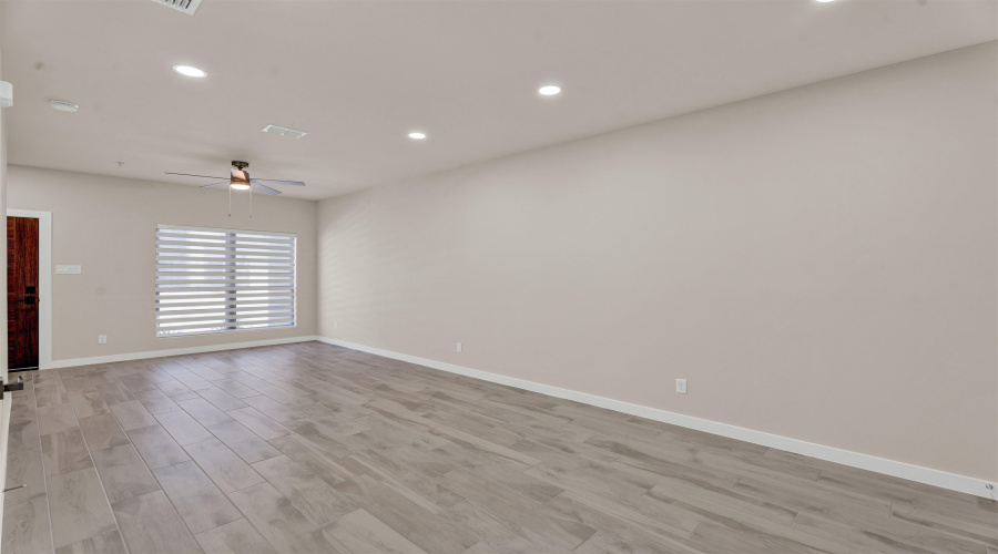 7613 King Arthurs Ct, Laredo, Texas 78041, 1 Bedroom Bedrooms, 1 Room Rooms,1 BathroomBathrooms,Residential,For Rent,7613 King Arthurs Ct,20261817