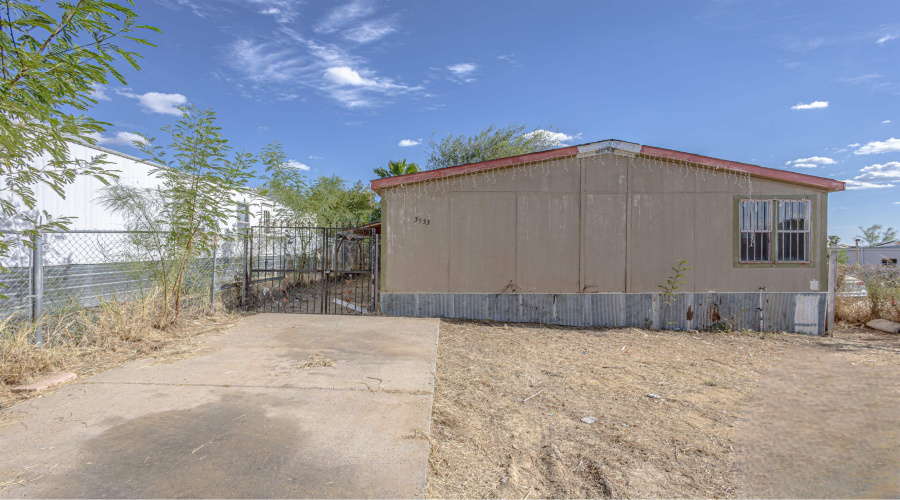 3533 Pericles Ln, LAREDO, Texas 78046, 3 Bedrooms Bedrooms, 5 Rooms Rooms,2 BathroomsBathrooms,Residential,For Sale,3533 Pericles Ln,20261820