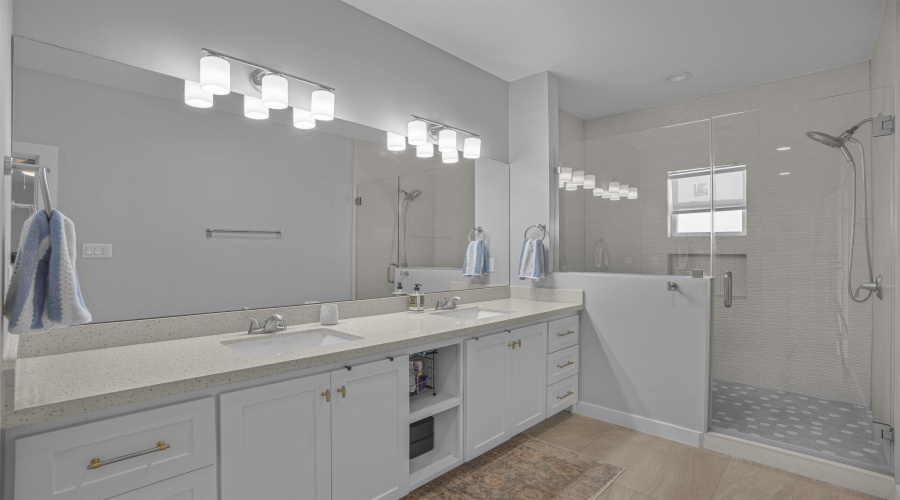 9653 McPherson Rd, Laredo, Texas 78045, 3 Bedrooms Bedrooms, 7 Rooms Rooms,2 BathroomsBathrooms,Residential,For Sale,9653 McPherson Rd,20261822