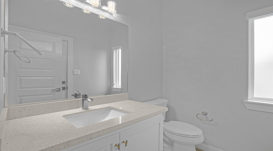 9653 McPherson Rd, Laredo, Texas 78045, 3 Bedrooms Bedrooms, 7 Rooms Rooms,2 BathroomsBathrooms,Residential,For Sale,9653 McPherson Rd,20261822