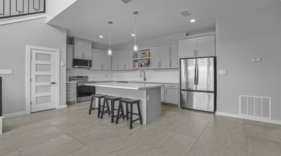 9653 McPherson Rd, Laredo, Texas 78045, 3 Bedrooms Bedrooms, 7 Rooms Rooms,2 BathroomsBathrooms,Residential,For Sale,9653 McPherson Rd,20261822