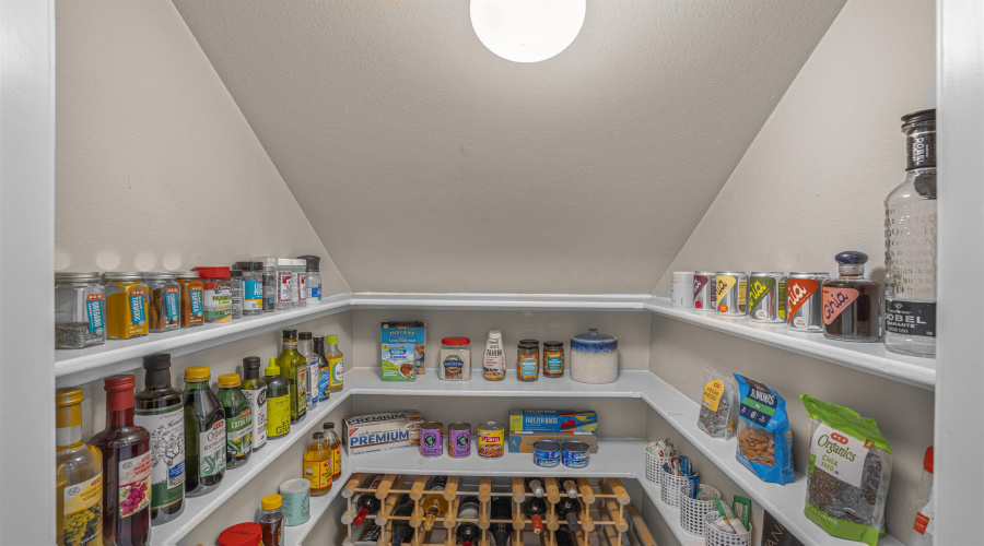 7918 Elka Lp, Laredo, Texas 78045, 3 Bedrooms Bedrooms, 6 Rooms Rooms,2 BathroomsBathrooms,Residential,For Sale,7918 Elka Lp,20261824