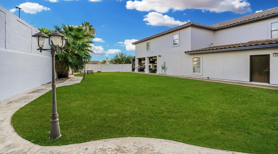 309 Lake Kariba Ct, Laredo, Texas 78041, 5 Bedrooms Bedrooms, 10 Rooms Rooms,4 BathroomsBathrooms,Residential,For Sale,309 Lake Kariba Ct,20261826