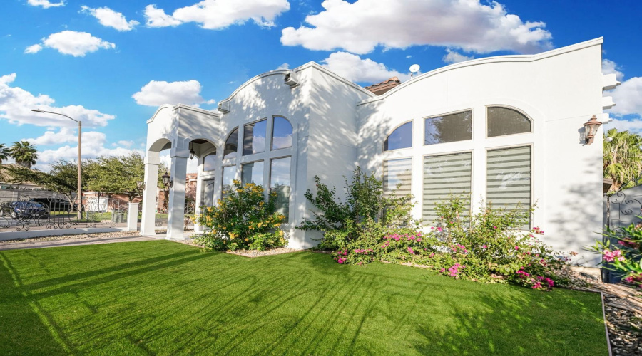 309 Lake Kariba Ct, Laredo, Texas 78041, 5 Bedrooms Bedrooms, 10 Rooms Rooms,4 BathroomsBathrooms,Residential,For Sale,309 Lake Kariba Ct,20261826