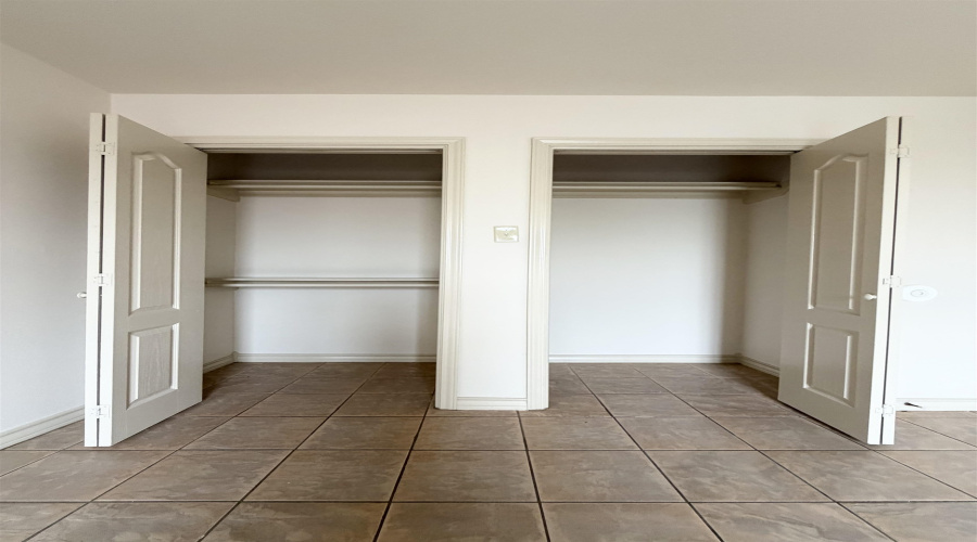 419 W Eistetter St, Laredo, Texas 78041, 2 Bedrooms Bedrooms, 4 Rooms Rooms,1 BathroomBathrooms,Residential,For Rent,419 W Eistetter St,20261827