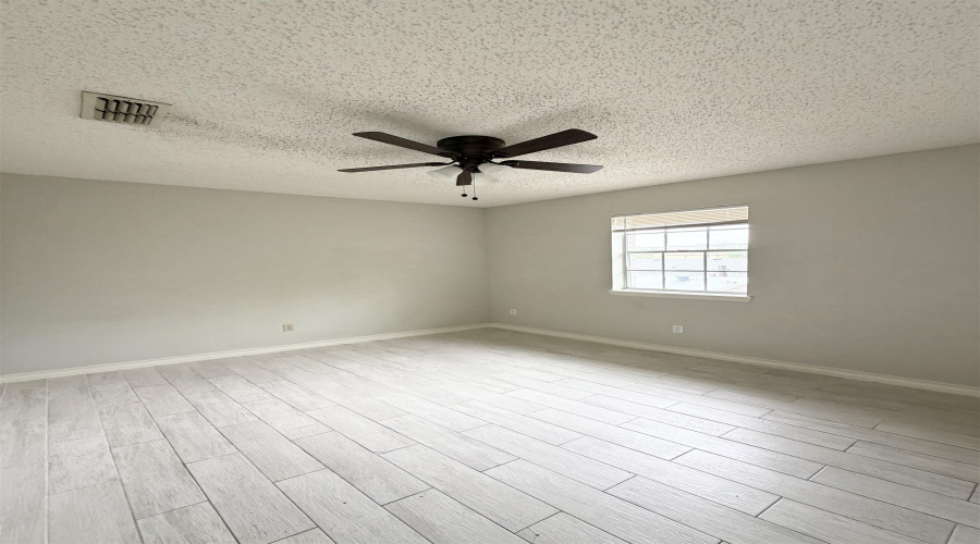 216 E Cherry Lane, LAREDO, Texas 78041, 2 Bedrooms Bedrooms, 4 Rooms Rooms,1 BathroomBathrooms,Residential,For Rent,216 E Cherry Lane,20261828