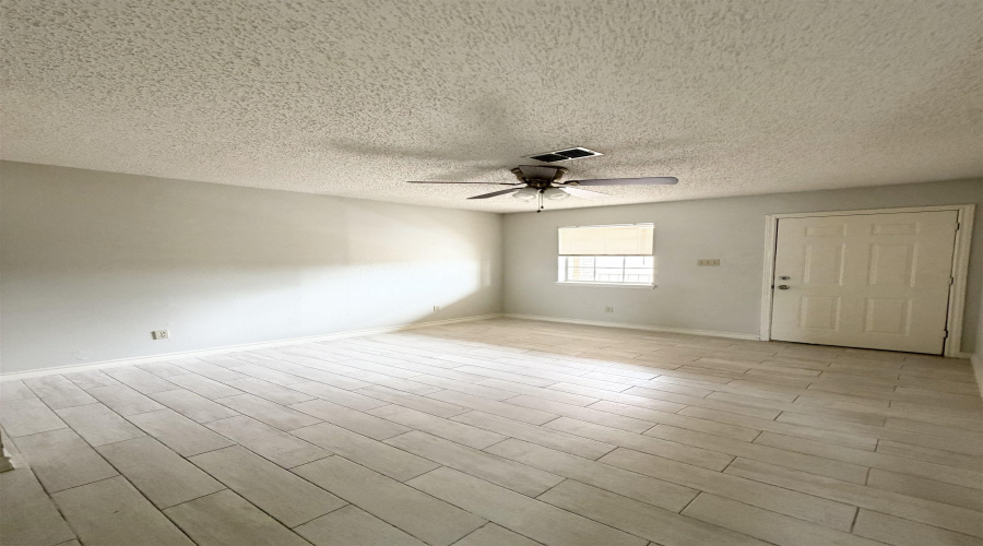 216 E Cherry Lane, LAREDO, Texas 78041, 2 Bedrooms Bedrooms, 4 Rooms Rooms,1 BathroomBathrooms,Residential,For Rent,216 E Cherry Lane,20261828