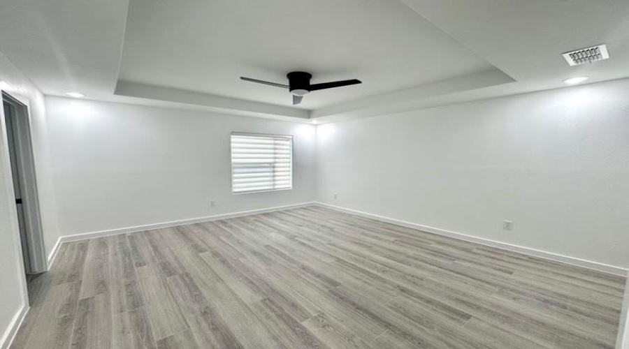 1019 Yellow Birch Dr., Laredo, Texas 78045-0000, 3 Bedrooms Bedrooms, 3 Rooms Rooms,3 BathroomsBathrooms,Residential,For Sale,1019 Yellow Birch Dr.,20261829