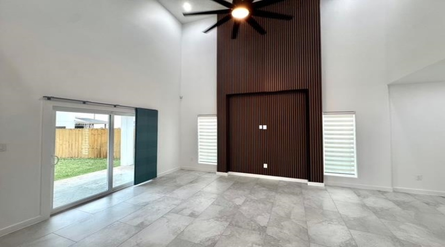 1019 Yellow Birch Dr., Laredo, Texas 78045-0000, 3 Bedrooms Bedrooms, 3 Rooms Rooms,3 BathroomsBathrooms,Residential,For Sale,1019 Yellow Birch Dr.,20261829