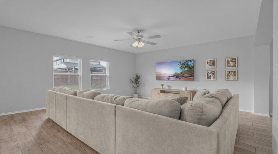 1416 Sambar Lp, LAREDO, Texas 78045, 3 Bedrooms Bedrooms, 7 Rooms Rooms,2 BathroomsBathrooms,Residential,For Sale,1416 Sambar Lp,20261830