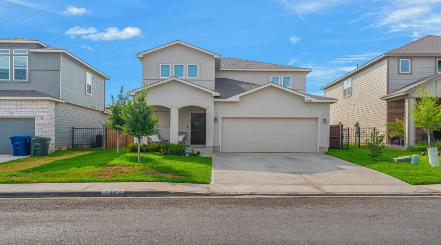 1416 Sambar Lp, LAREDO, Texas 78045, 3 Bedrooms Bedrooms, 7 Rooms Rooms,2 BathroomsBathrooms,Residential,For Sale,1416 Sambar Lp,20261830