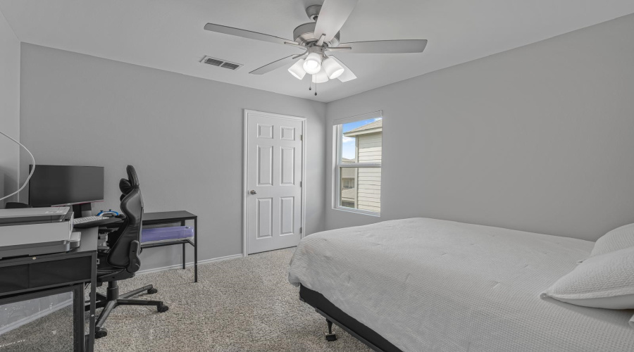 1416 Sambar Lp, LAREDO, Texas 78045, 3 Bedrooms Bedrooms, 7 Rooms Rooms,2 BathroomsBathrooms,Residential,For Sale,1416 Sambar Lp,20261830