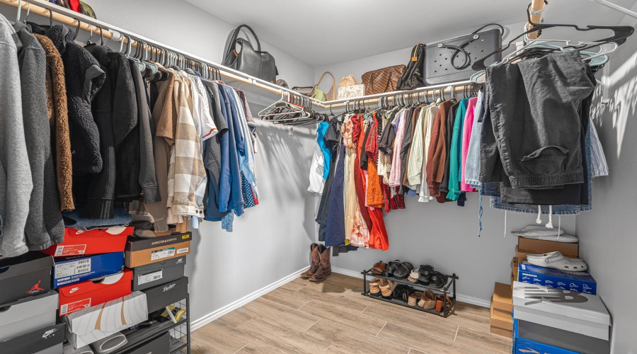 1416 Sambar Lp, LAREDO, Texas 78045, 3 Bedrooms Bedrooms, 7 Rooms Rooms,2 BathroomsBathrooms,Residential,For Sale,1416 Sambar Lp,20261830