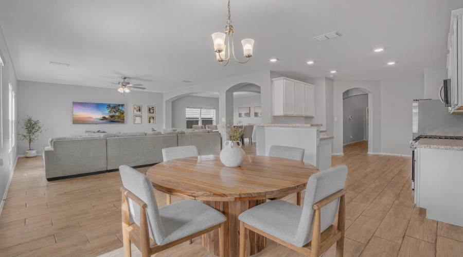 1416 Sambar Lp, LAREDO, Texas 78045, 3 Bedrooms Bedrooms, 7 Rooms Rooms,2 BathroomsBathrooms,Residential,For Sale,1416 Sambar Lp,20261830