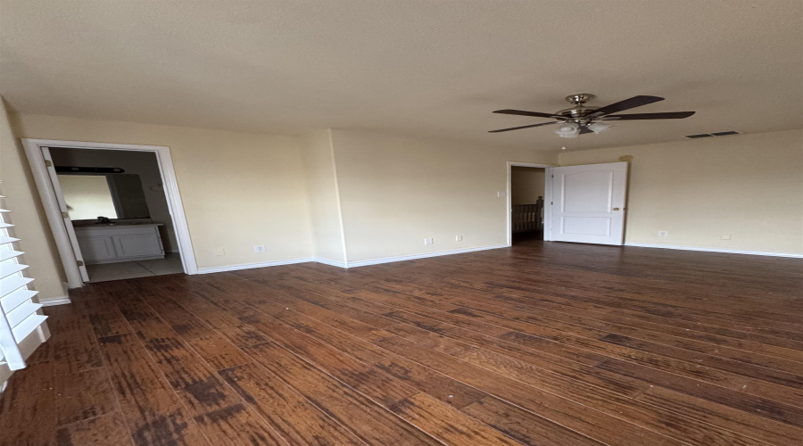 1020 Dicky Lane, LAREDO, Texas 78045, 3 Bedrooms Bedrooms, 6 Rooms Rooms,2 BathroomsBathrooms,Residential,For Sale,1020 Dicky Lane,20261831
