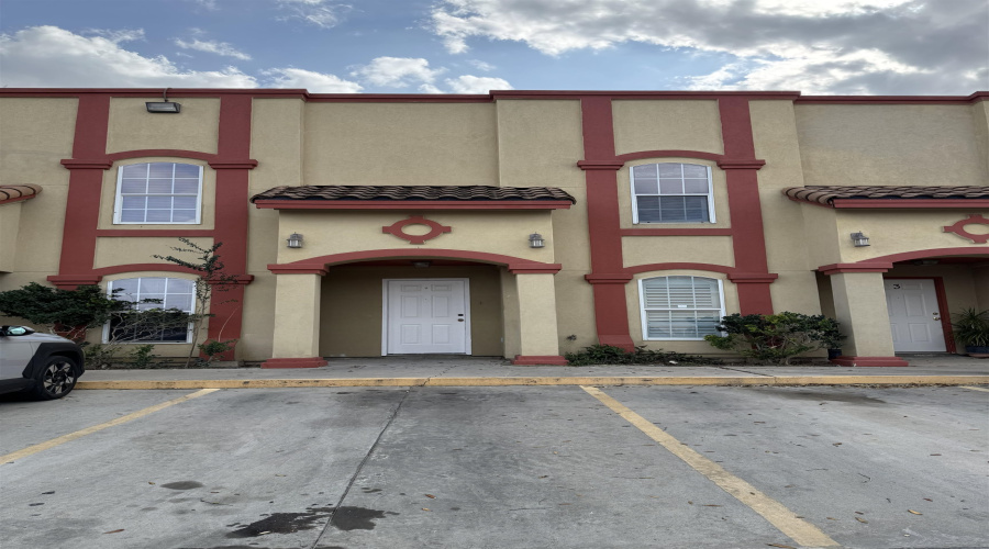 1020 Dicky Lane, LAREDO, Texas 78045, 3 Bedrooms Bedrooms, 6 Rooms Rooms,2 BathroomsBathrooms,Residential,For Sale,1020 Dicky Lane,20261831