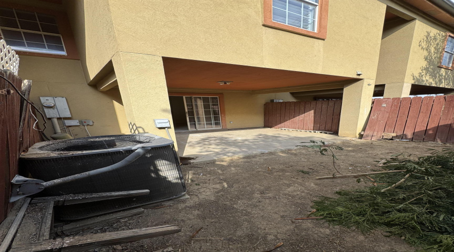 1020 Dicky Lane, LAREDO, Texas 78045, 3 Bedrooms Bedrooms, 6 Rooms Rooms,2 BathroomsBathrooms,Residential,For Sale,1020 Dicky Lane,20261831