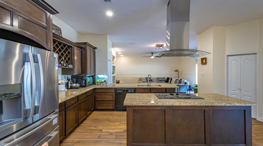 8507 Callow Ct, Laredo, Texas 78045, 3 Bedrooms Bedrooms, 7 Rooms Rooms,5 BathroomsBathrooms,Residential,For Sale,8507 Callow Ct,20261833