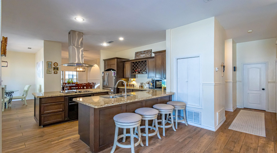 8507 Callow Ct, Laredo, Texas 78045, 3 Bedrooms Bedrooms, 7 Rooms Rooms,5 BathroomsBathrooms,Residential,For Sale,8507 Callow Ct,20261833