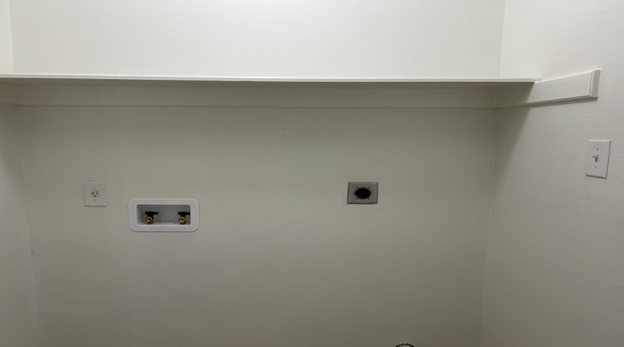 4740 Loma Vista Dr, Laredo, Texas 78046, 3 Bedrooms Bedrooms, 6 Rooms Rooms,2 BathroomsBathrooms,Residential,For Rent,4740 Loma Vista Dr,20261835