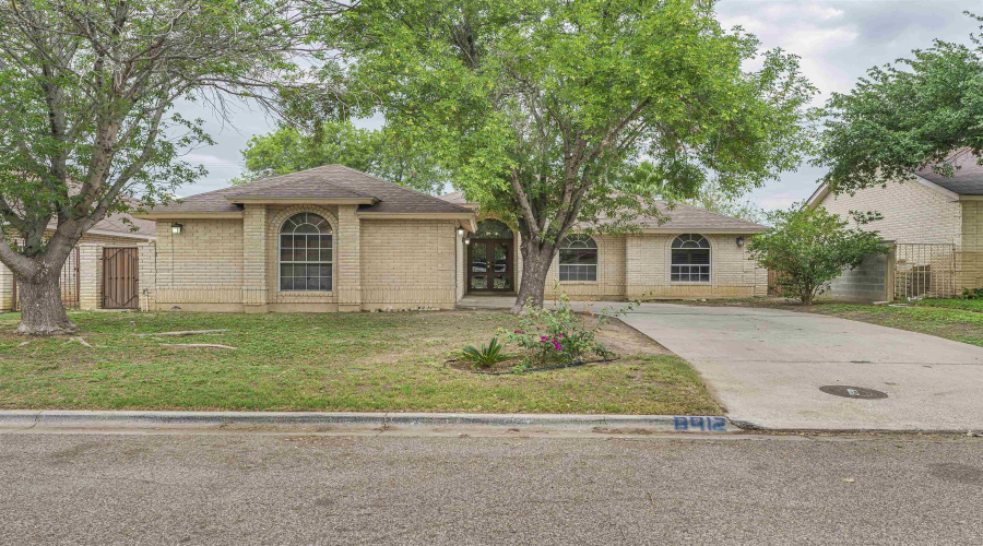 8912 Liberty Lp, Laredo, Texas 78045, 3 Bedrooms Bedrooms, 6 Rooms Rooms,2 BathroomsBathrooms,Residential,For Sale,8912 Liberty Lp,20261836