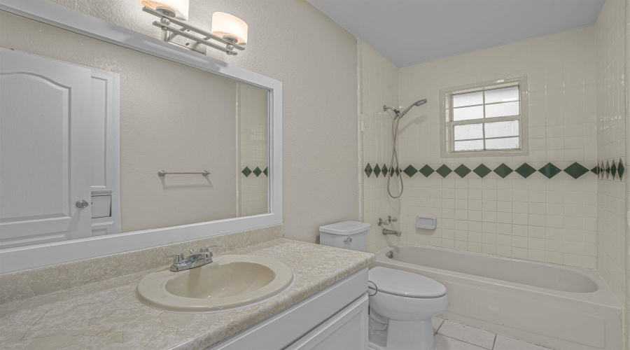 8912 Liberty Lp, Laredo, Texas 78045, 3 Bedrooms Bedrooms, 6 Rooms Rooms,2 BathroomsBathrooms,Residential,For Sale,8912 Liberty Lp,20261836